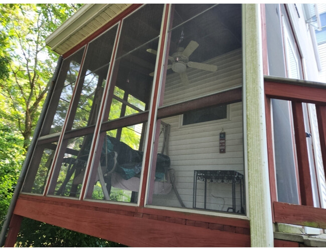 screened in - rear patio area - 175 Eastern Ave