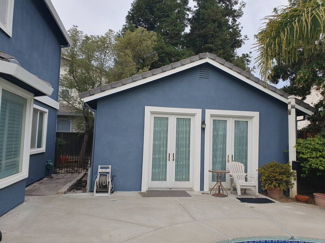 Foto principal - 2876 Falcon Ct