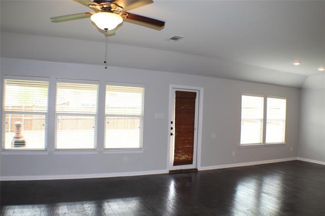 Building Photo - 612 Excalibur Dr