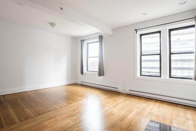 Foto del edificio - 90 Warrenton St