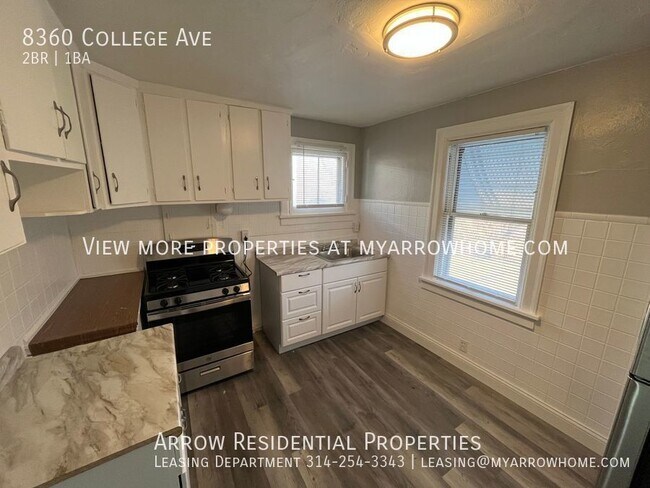 Building Photo - Newly Renovated Two Bedroom Coming Availab...