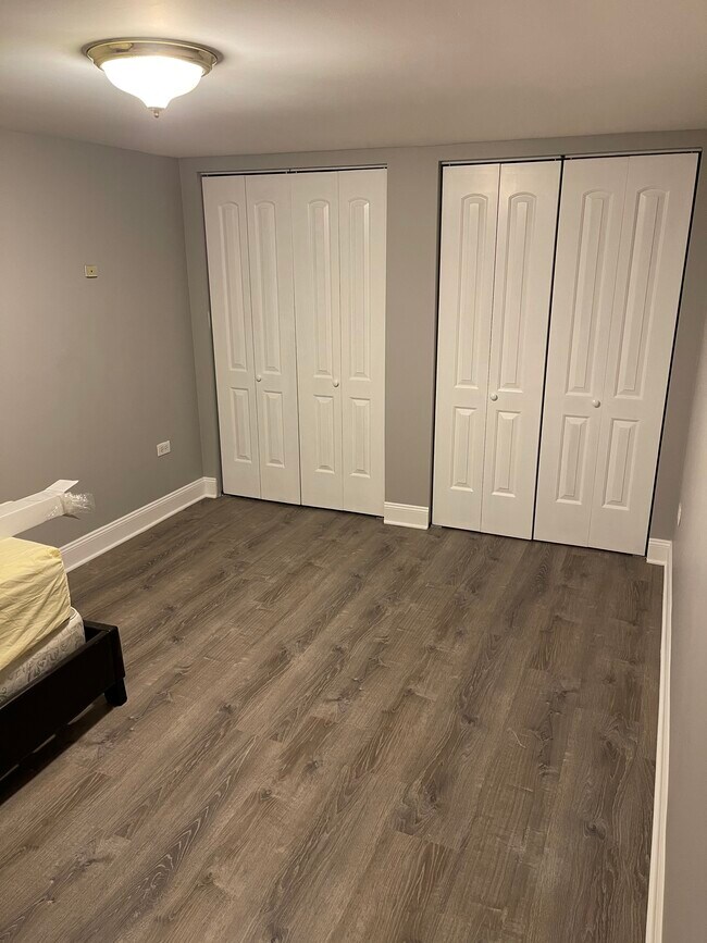 Bedroom - 5806 N Bernard St