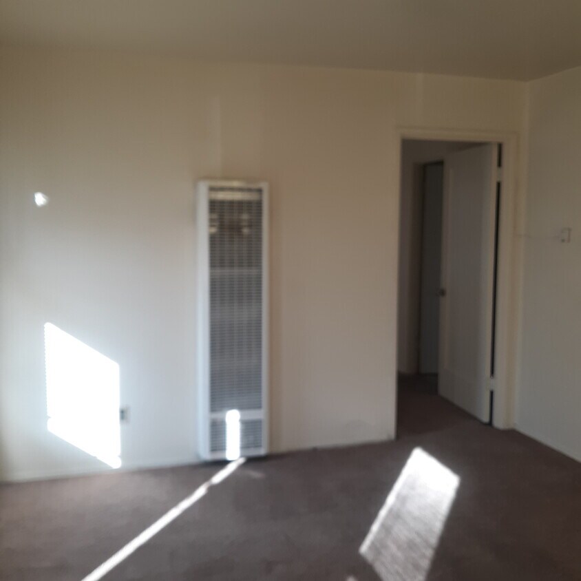 Building Photo - 505 N Carson St