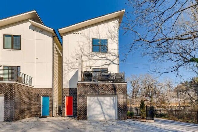 Foto del edificio - 2484 Perry Blvd NW
