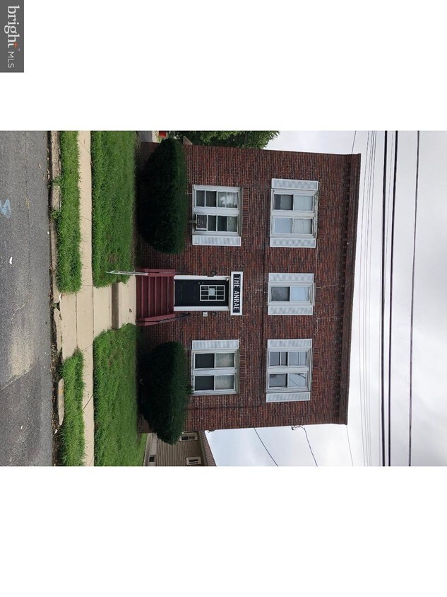12 E Cedar Ave Unit D, Oaklyn, NJ 08107 Room for Rent in Oaklyn, NJ