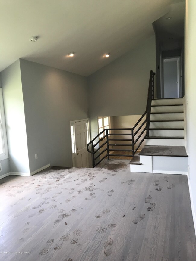 Building Photo - 1 Hudson Bay Terrace