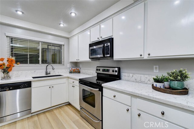 Building Photo - 5330 Bahia Blanca W