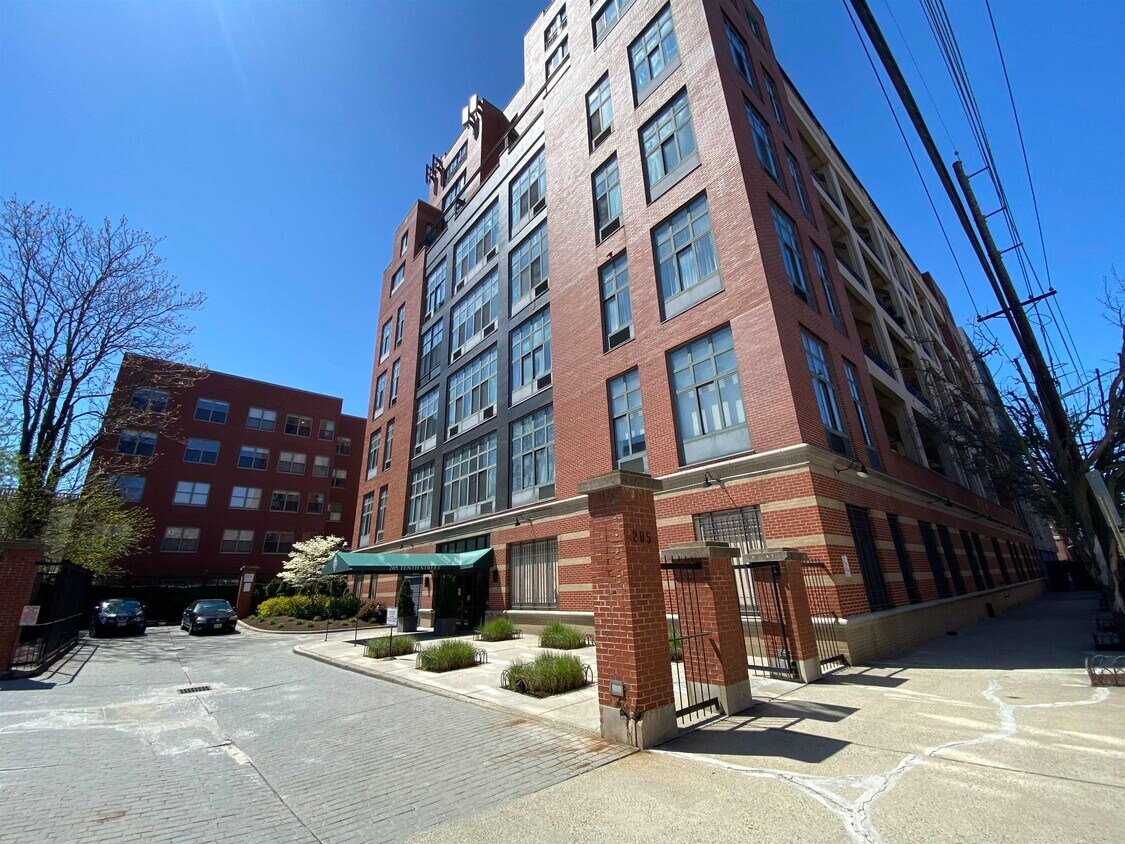 Foto principal - 205 10th St
