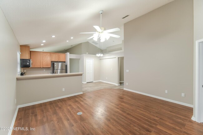 Building Photo - 86459 Sand Hickory Trail