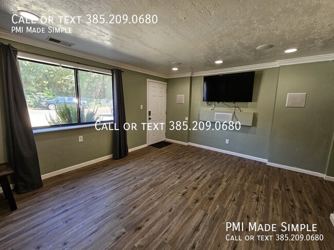 Building Photo - 1414 Lancelot Dr