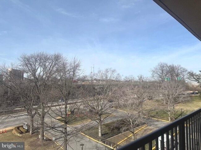 Photo - 1300 Army Navy Dr Apartment