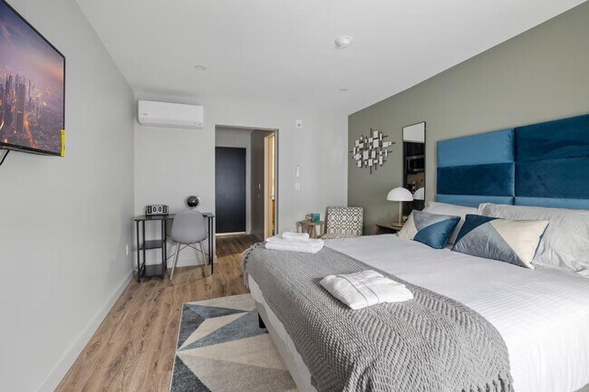 Building Photo - 73 Cottage St