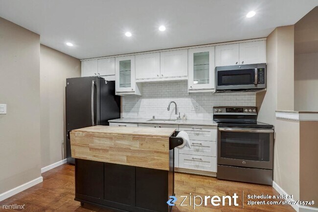 Foto del edificio - 1 br, 1 bath Condo - 701 Columbia Street, ...