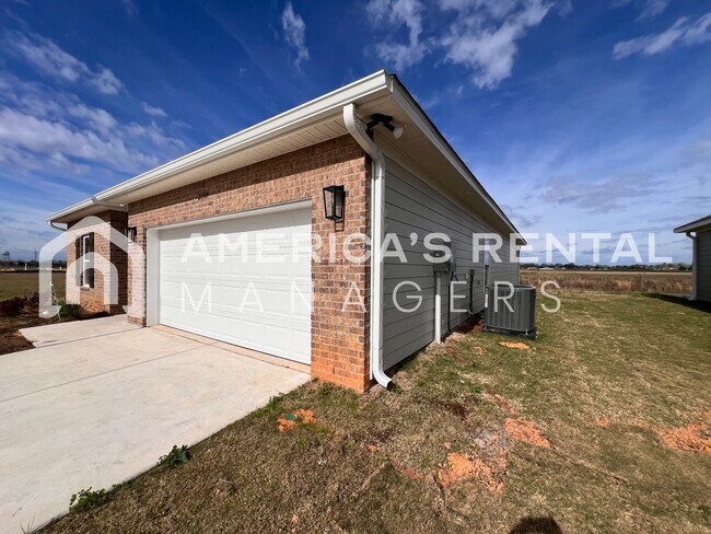 Foto del edificio - New Construction Home for Rent in Robertsdale, AL!!! AVAILABLE NOW!
