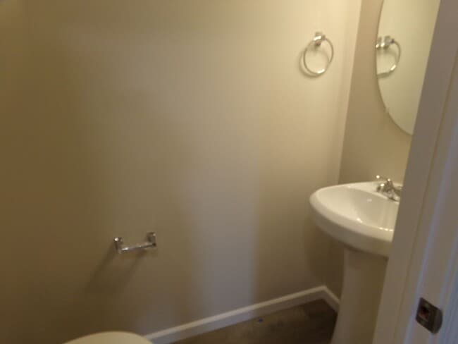 Foto del edificio - 3 bedroom, 2.5 Bathroom Townhouse in Gray's Pointe Neighborhood
