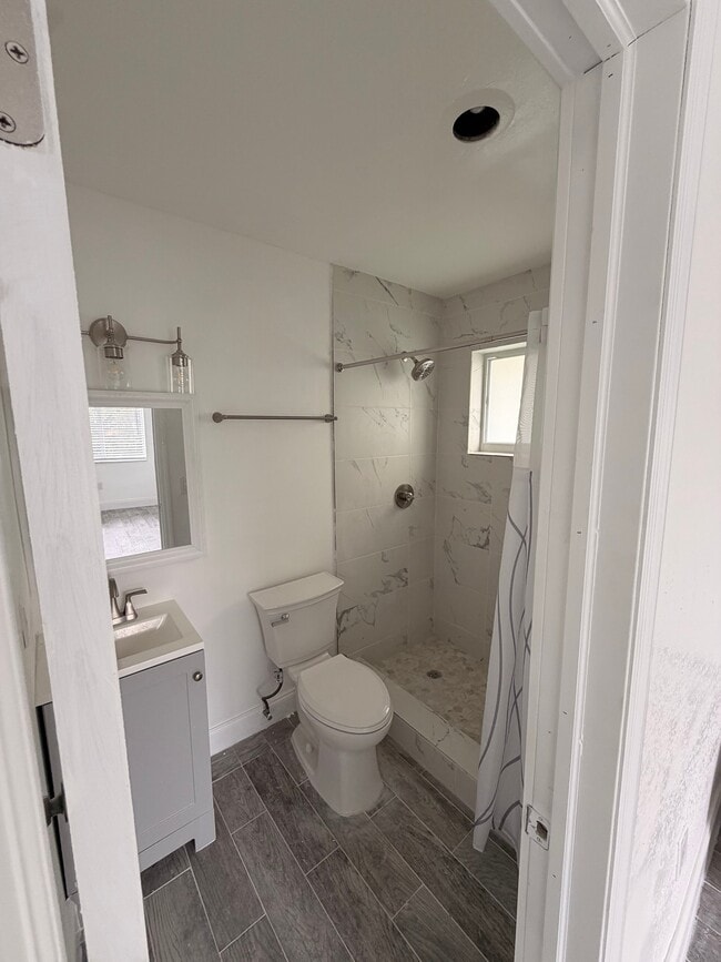 Building Photo - 153 NE 80th Terrace