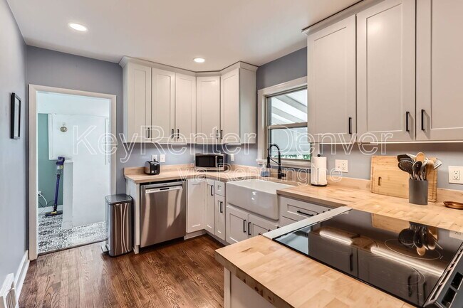 Foto del edificio - 890 Depew St