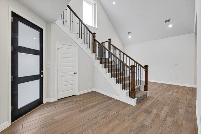 Foto del edificio - 9339 Galloway Wds Trl