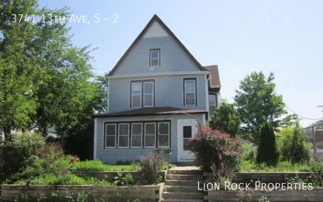 Foto del edificio - Awesome Remolded 3-bedroom Duplex for $152...