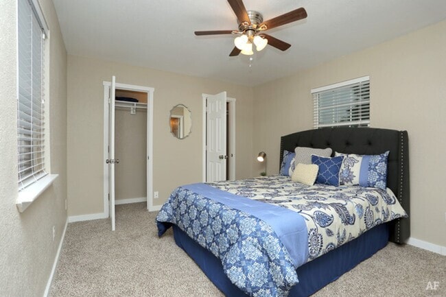 Interior Photo - Residences at Lakeshore