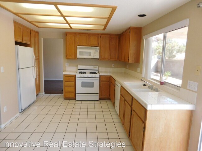 Building Photo - 3 br, 2.5 bath House - 302 Tuscany Ct