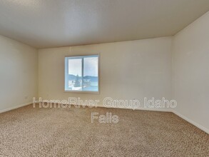 Building Photo - 3358 Briar Creek Ln