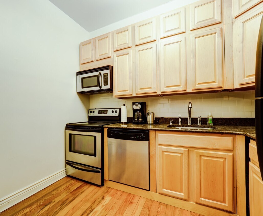 Primary Photo - 264 9th St