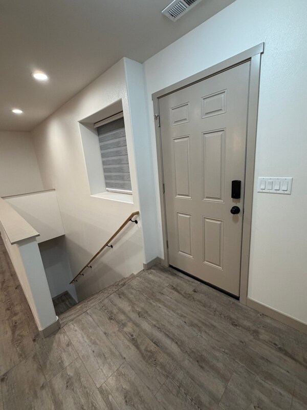 Foto del edificio - 185 Truman Dr