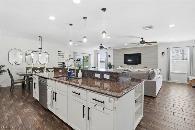 Foto del edificio - 1632 SW 13th Terrace