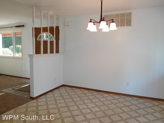 Building Photo - 4 br, 2 bath House - 24740 13th Pl. S