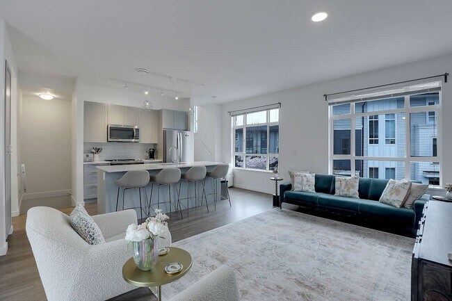 Photo du bâtiment - 16433 Watson Dr