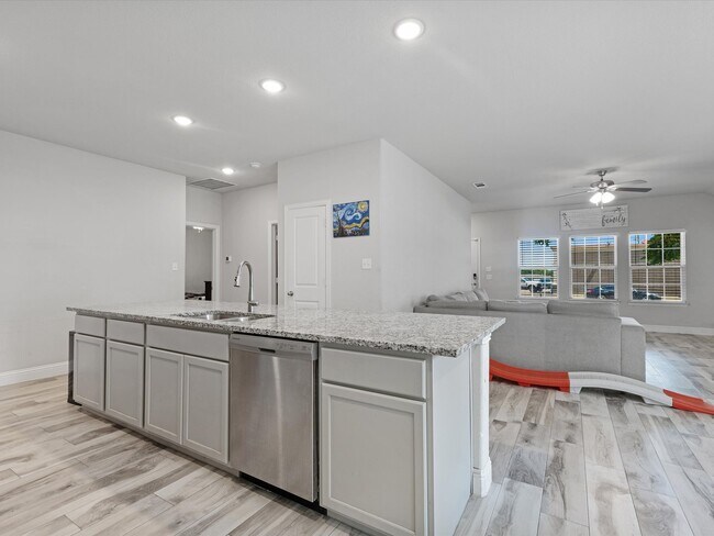 Foto del edificio - 9221 White Settlement Rd