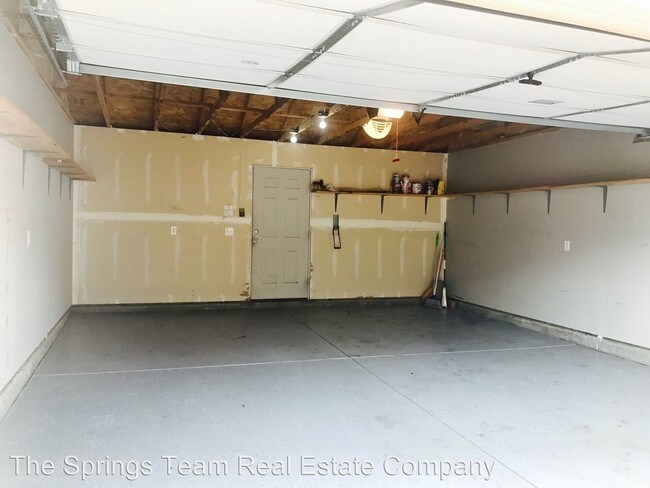 Building Photo - 3 br, 2.5 bath House - 4922 Black Vulture GR