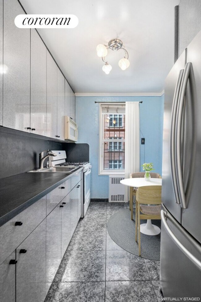 Building Photo - 715 Ocean Pkwy