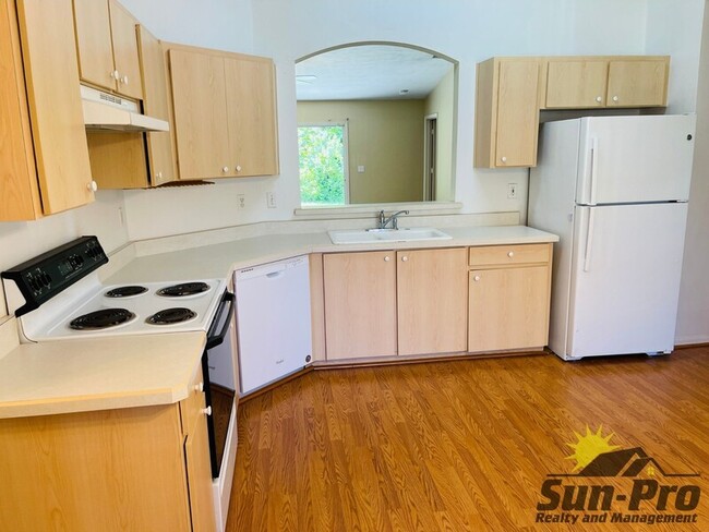 Building Photo - 5909 Springview Dr