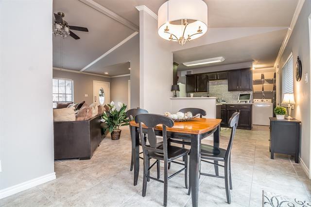 Foto principal - 1300 Woodland Ct