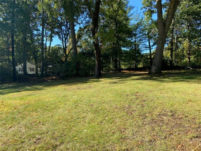 Building Photo - 42 Briarbrook Dr