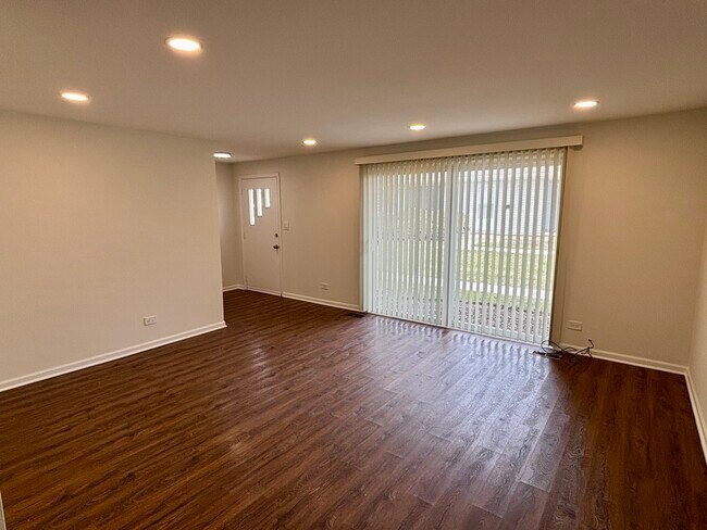 Building Photo - 236 Whidah Ct