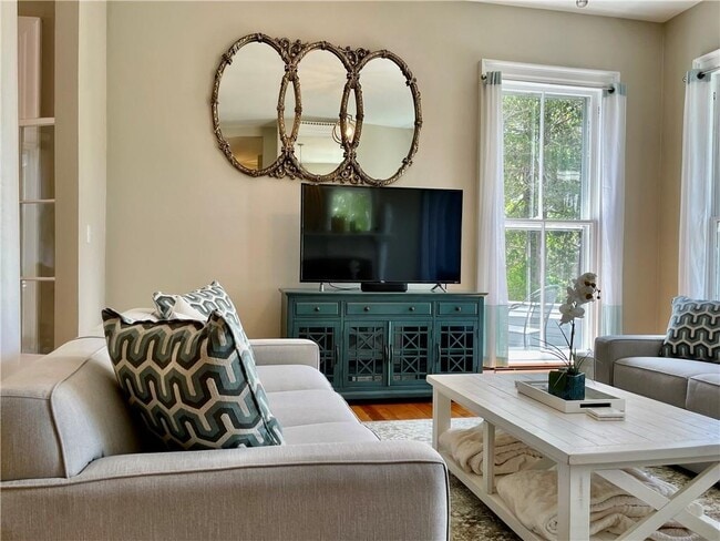 Foto del edificio - 541 Bellevue Ave