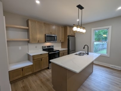 Foto del edificio - 715 Seymour Ave