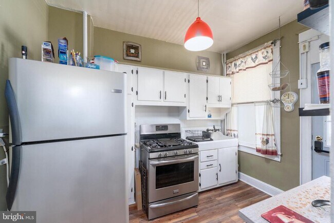 Foto del edificio - 4705 Amberley Ave