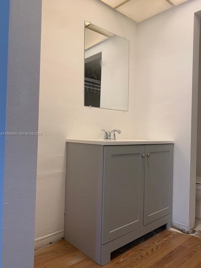 Foto del edificio - 1701 NW 46th Ave