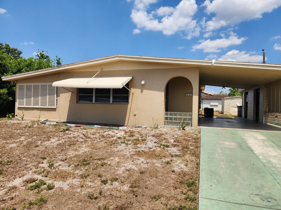 Foto principal - 324 Canyon Dr N