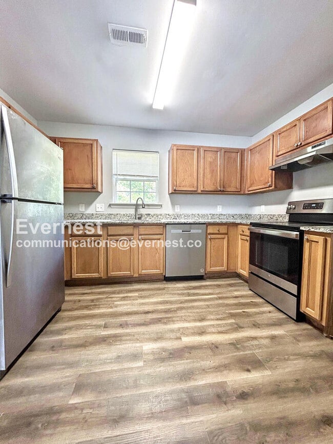 Building Photo - 5731 Laborde Ave