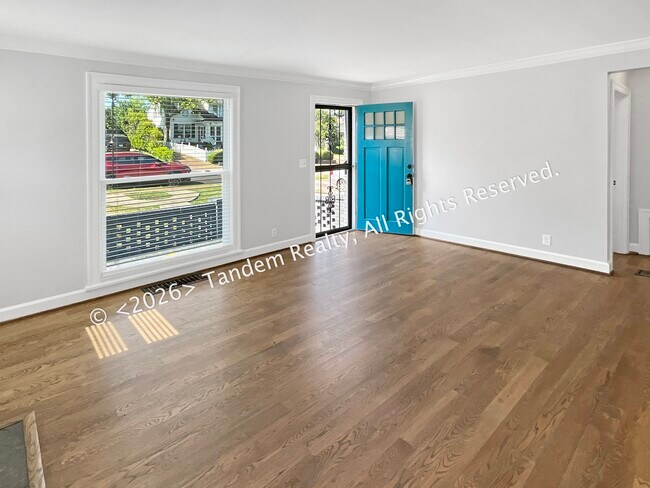 Foto del edificio - 2228 Ashwood Ave