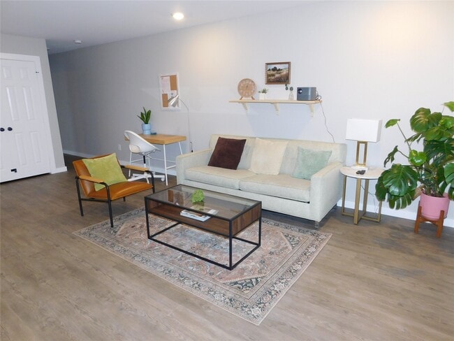 Foto del edificio - 7109 Avenue L