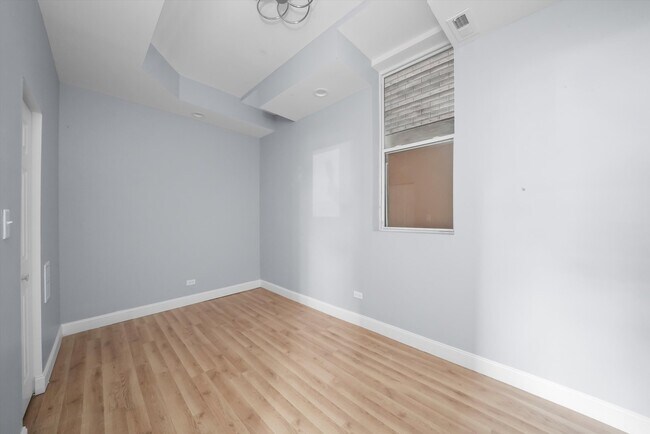 Building Photo - 4829 W 28th St