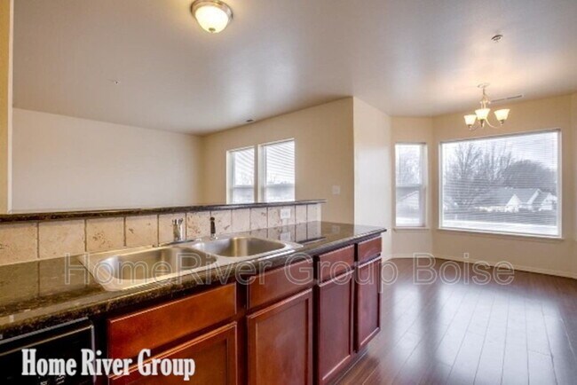 Building Photo - 11063 W Brassy Cove Loop