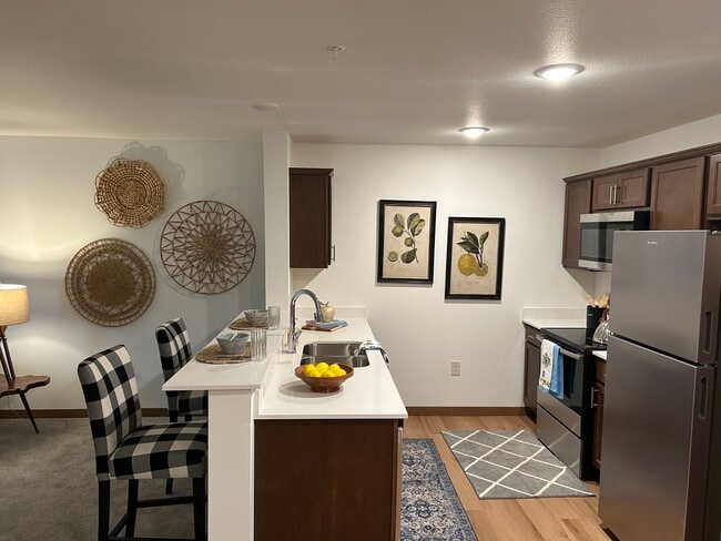 Building Photo - Highland Apartments