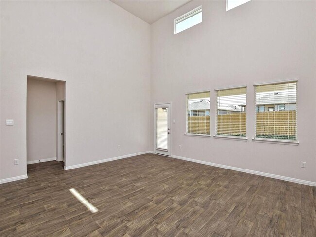 Building Photo - 225 Possum Kingdom Dr